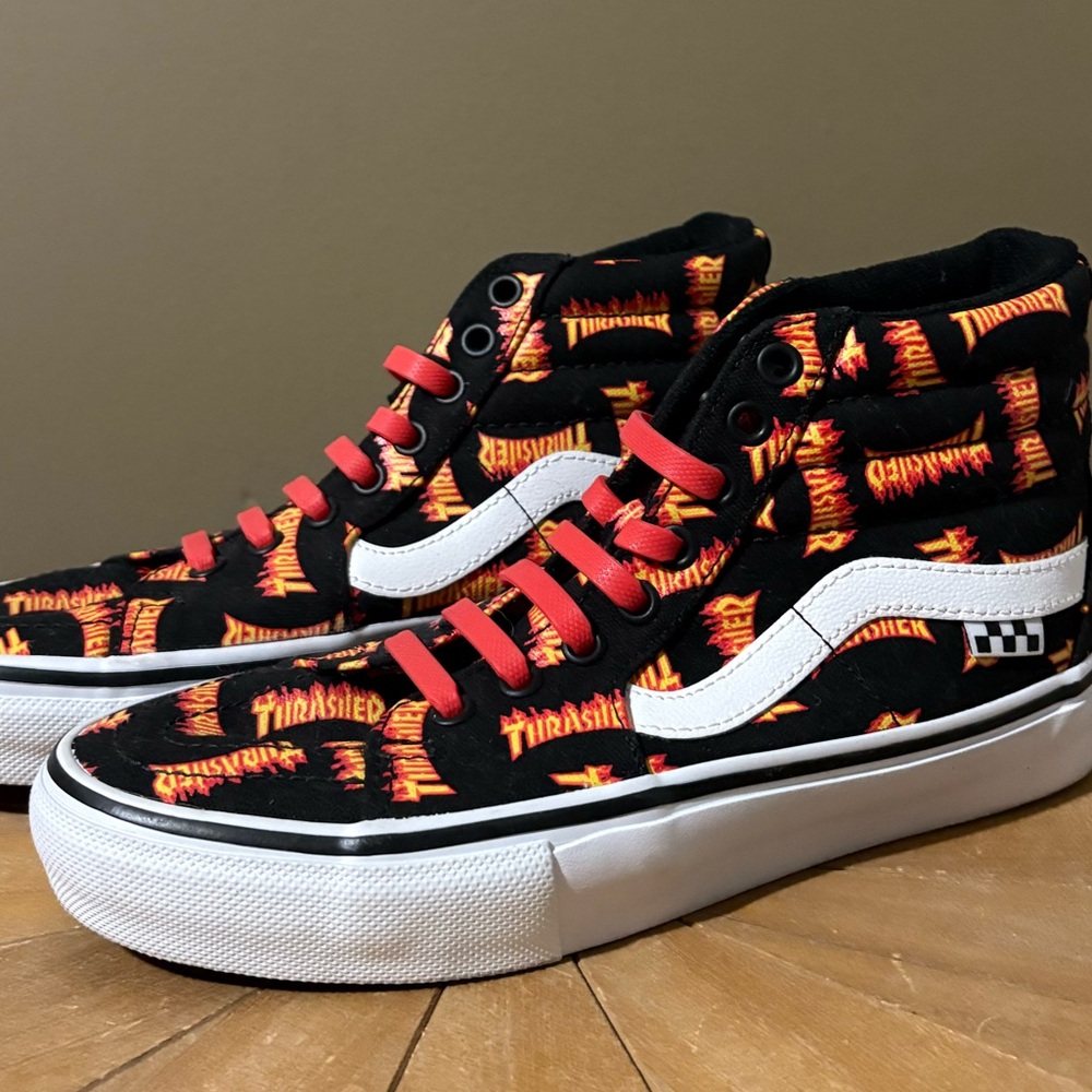 Vans Sk8-Hi Thrasher All Over Logo High Top Sneaker Mens 5.5 Womens 7.5